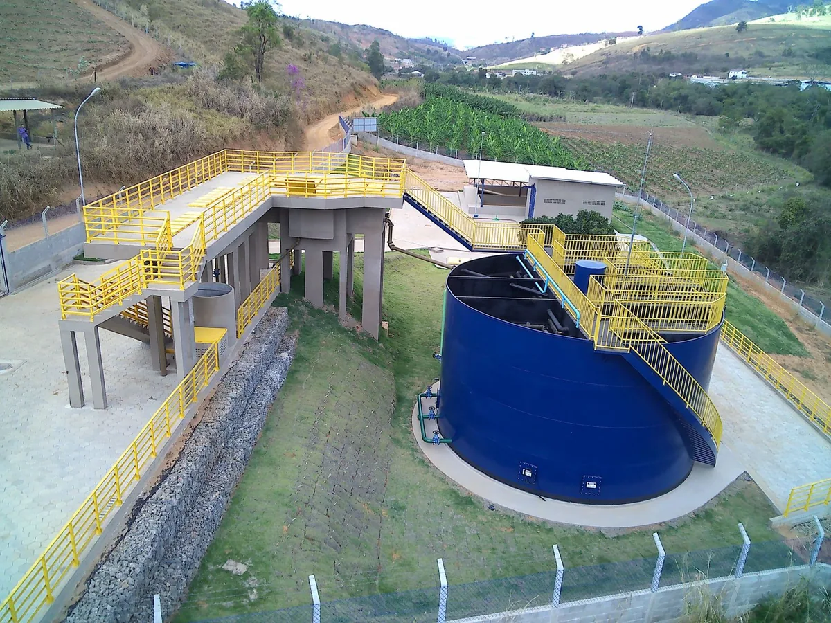 Estação de Tratamento de Esgoto Fibra em conformidade ambiental